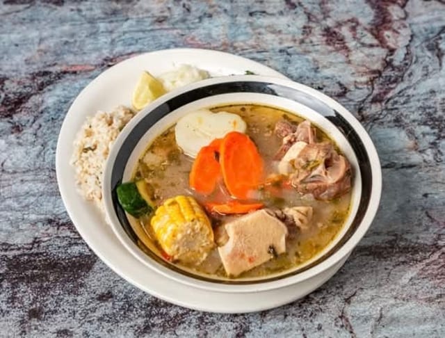 Caldo de Res.
