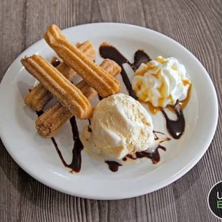 Churros & Helado